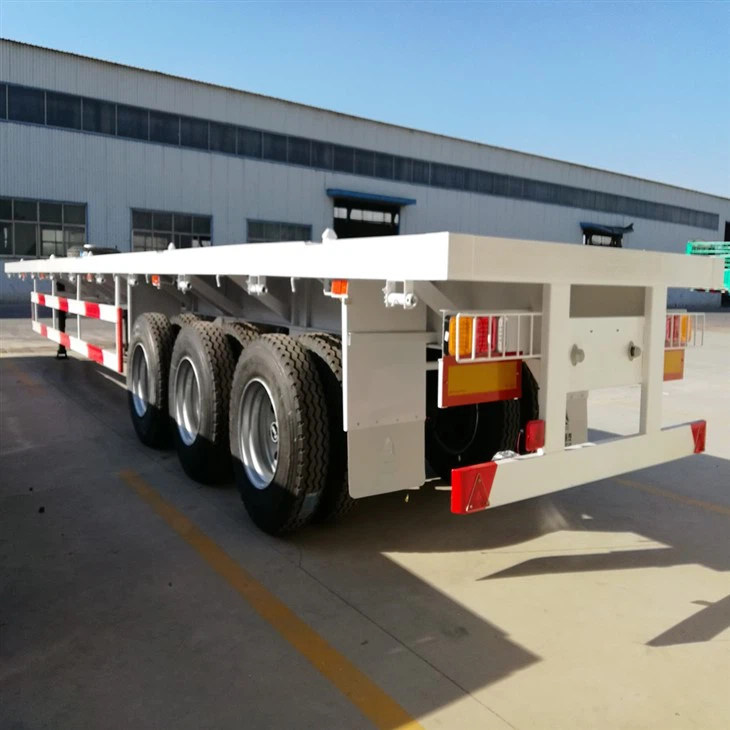 Müügil on hea kvaliteediga 3 -teljeline lameda poolhaagis